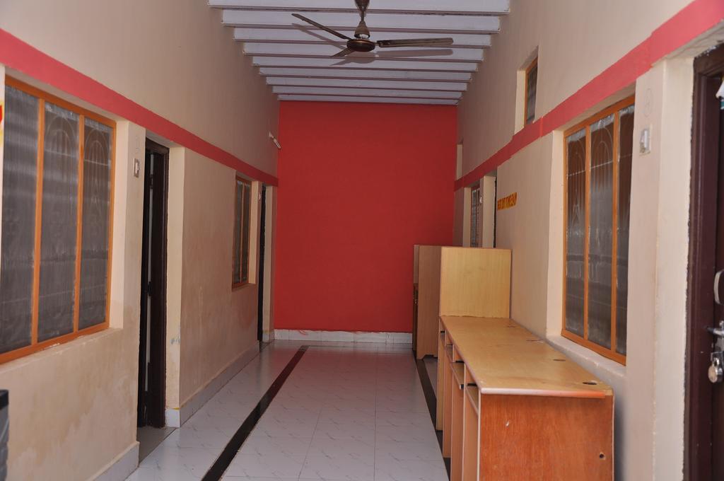 Manju Guest House Hampi Exteriör bild